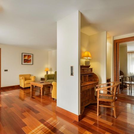 Hotel & Spa Monasterio De Boltana Luaran gambar Interior of a suite
