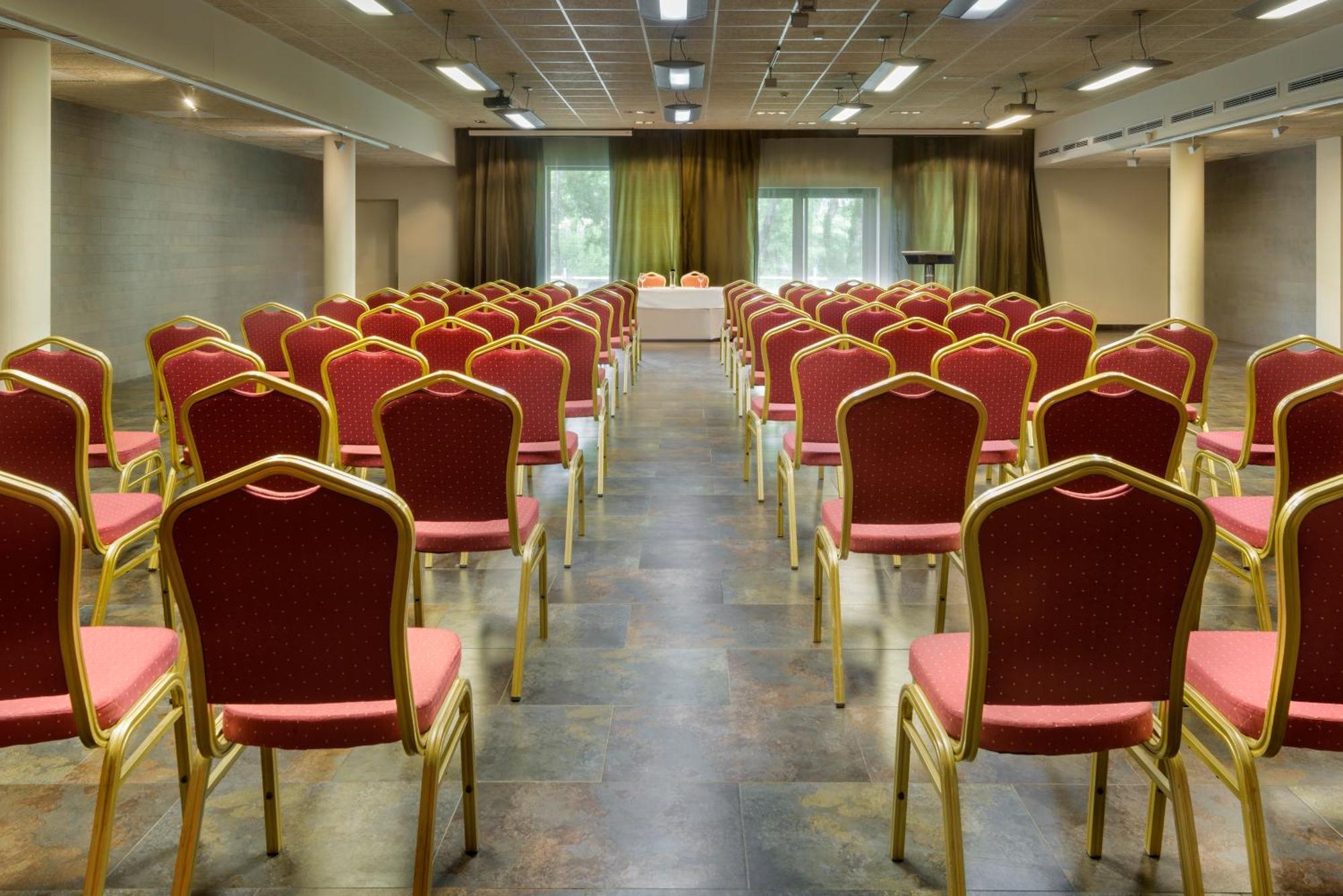 Hotel & Spa Monasterio De Boltana Luaran gambar Banquet Hall