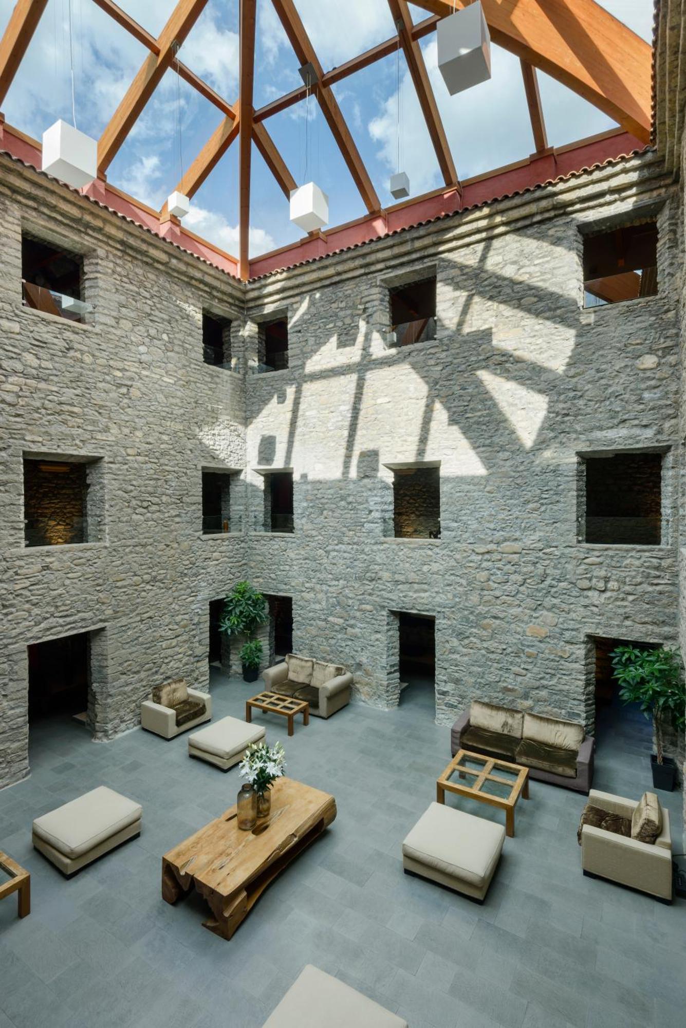 Hotel & Spa Monasterio De Boltana Luaran gambar Interior of the museum